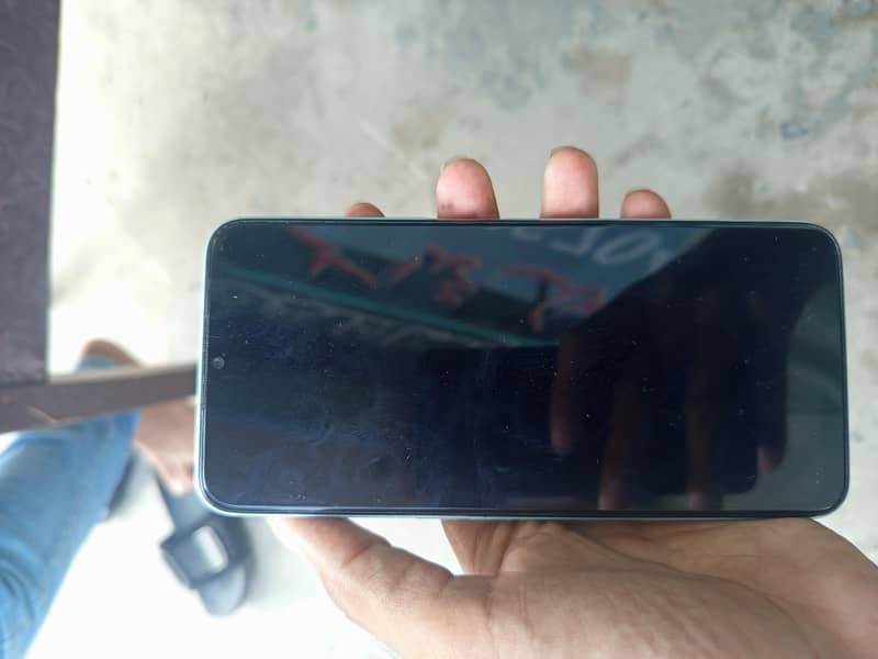 Realme C35 1