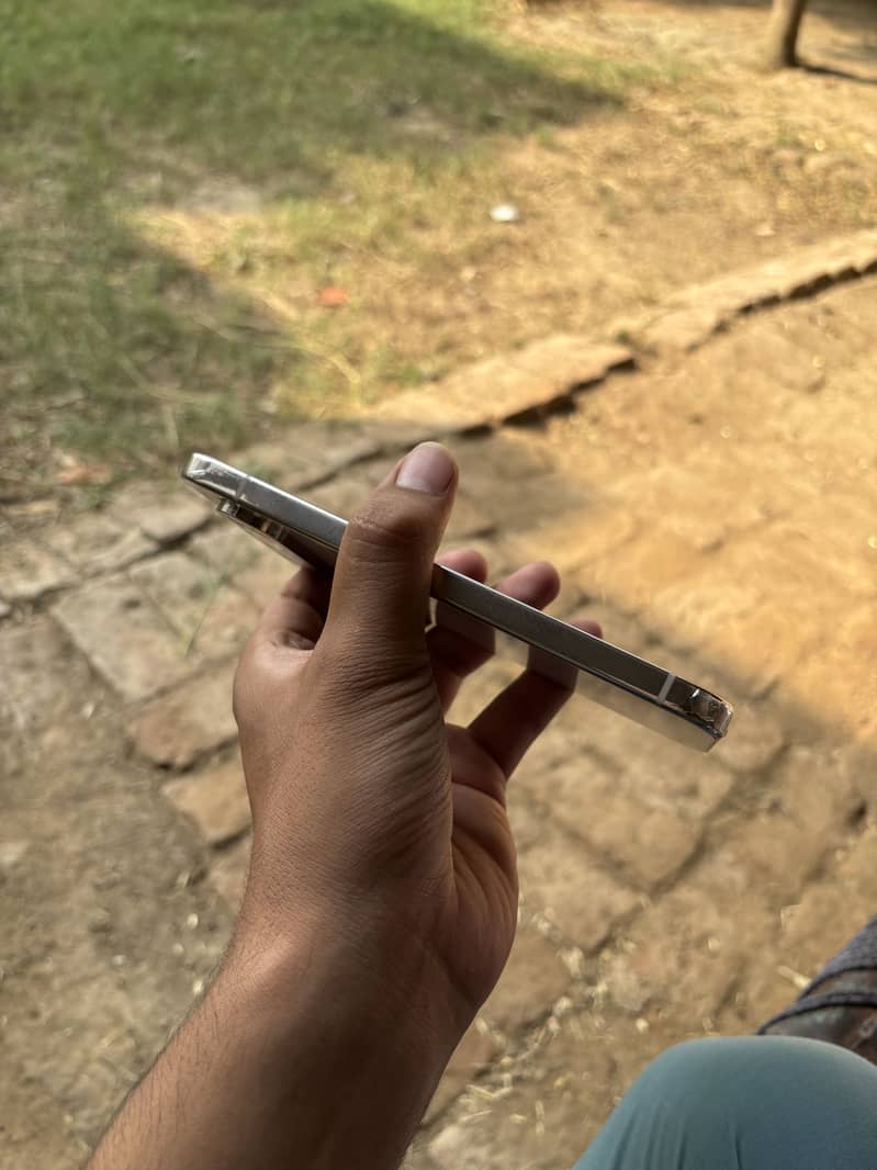 Google Pixel 9 Pro XL 2