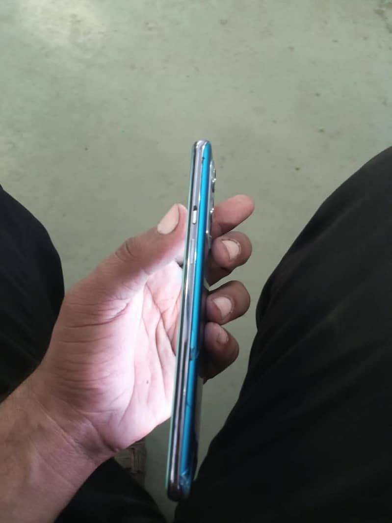 One Plus 9  8/128 1