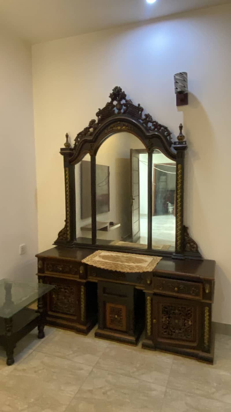 Chiinot dressing table 0
