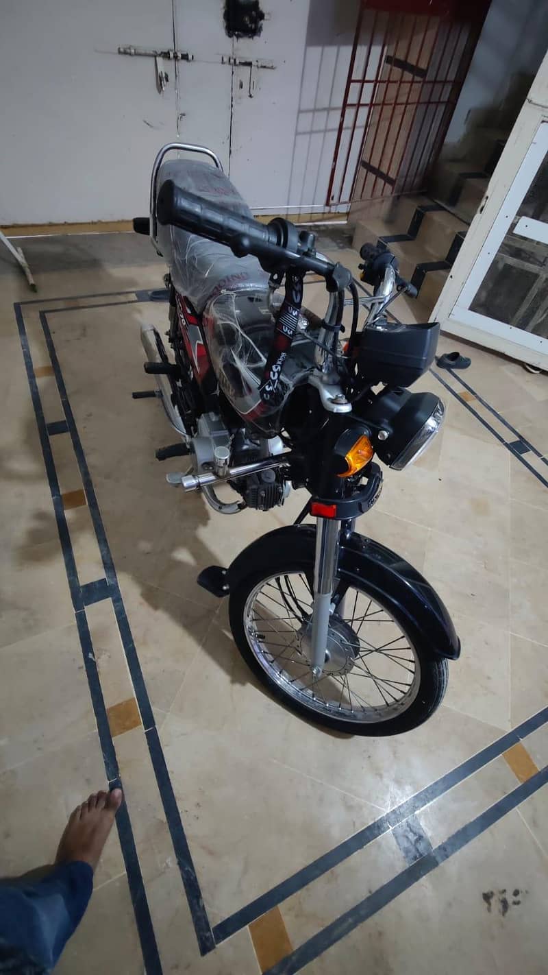 unique plus 8