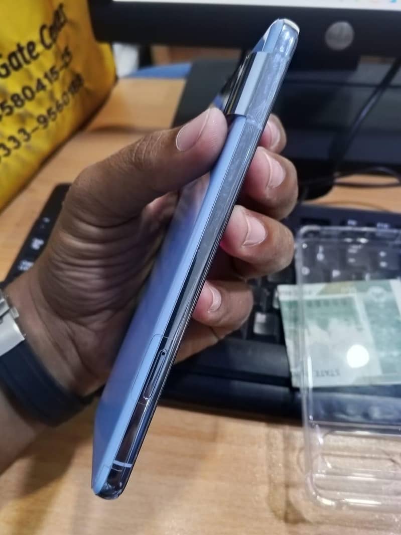 Google Pixel 8 Pro 4