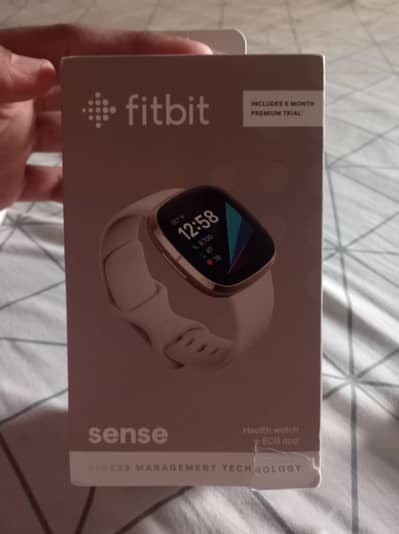 New Fitbit sense watch in great condition