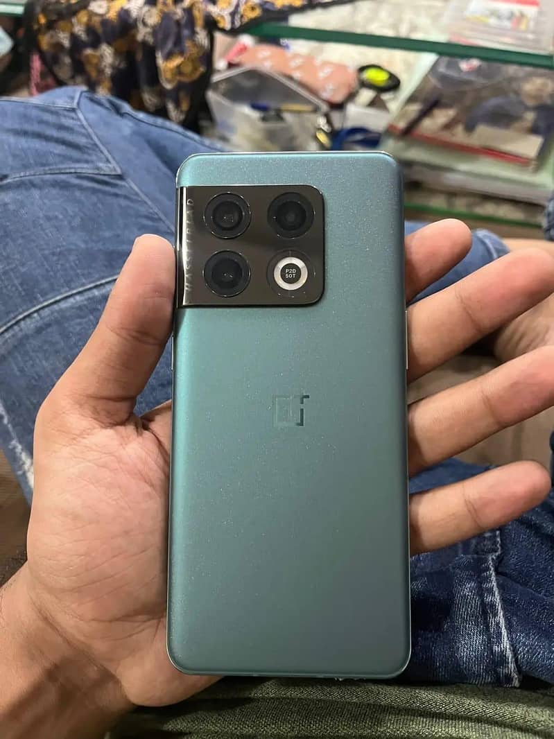 One Plus 10 Pro 1