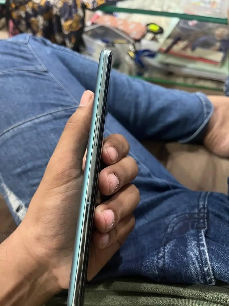 One Plus 10 Pro 6