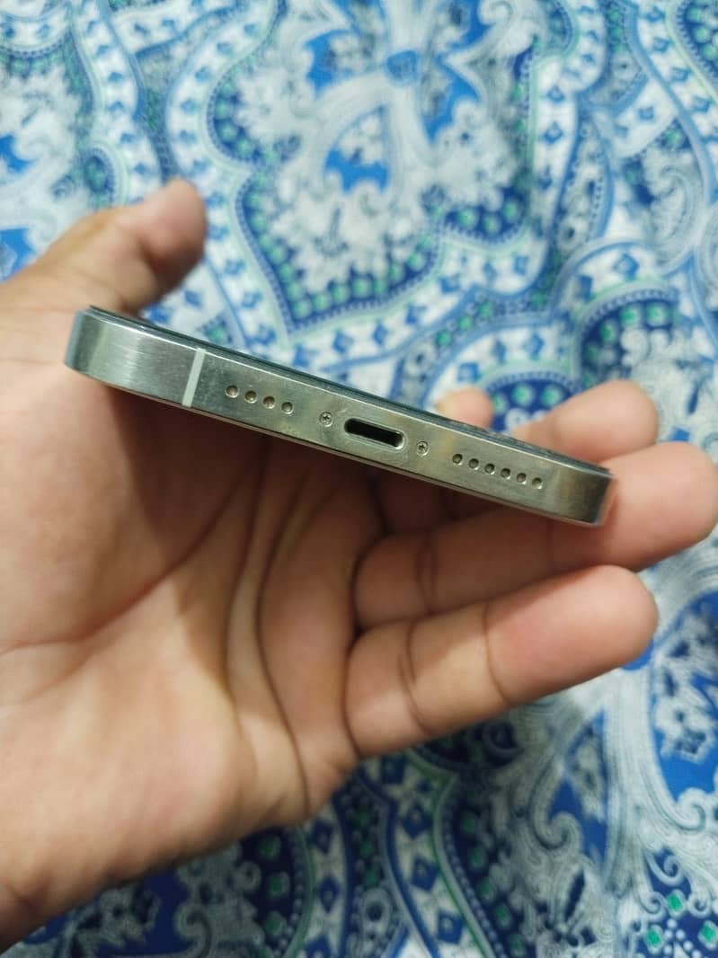 Apple iPhone 12 Pro Max 3