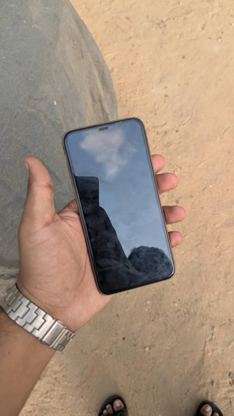 Apple iPhone 11 Pro Max 1