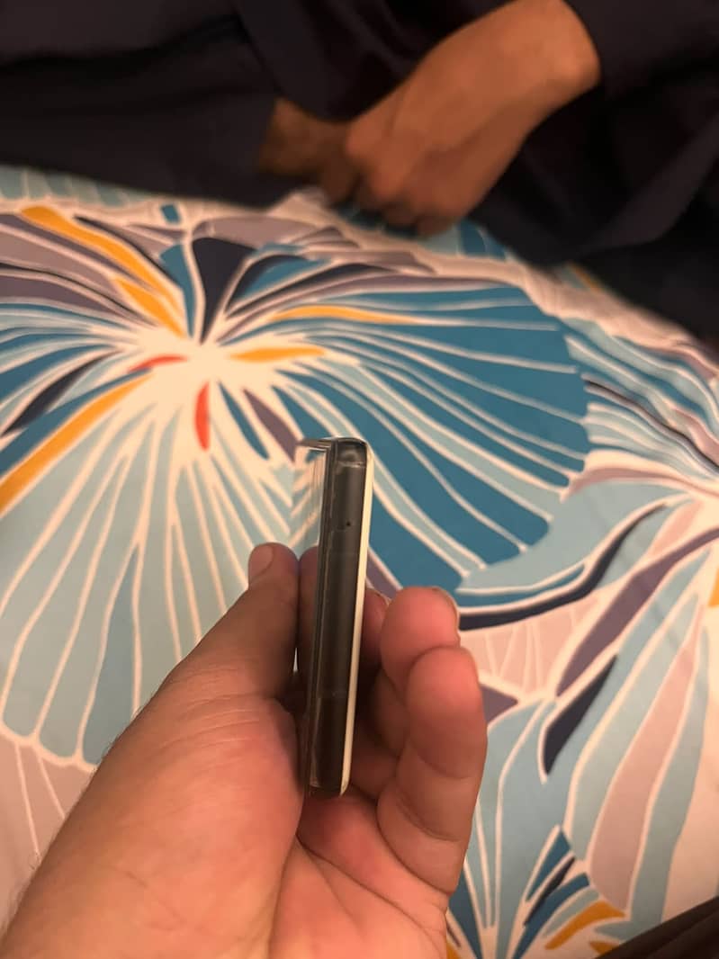 Google Pixel 6a 3