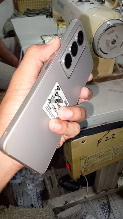 Itel City 100 6 128 All box ha first hand use ha