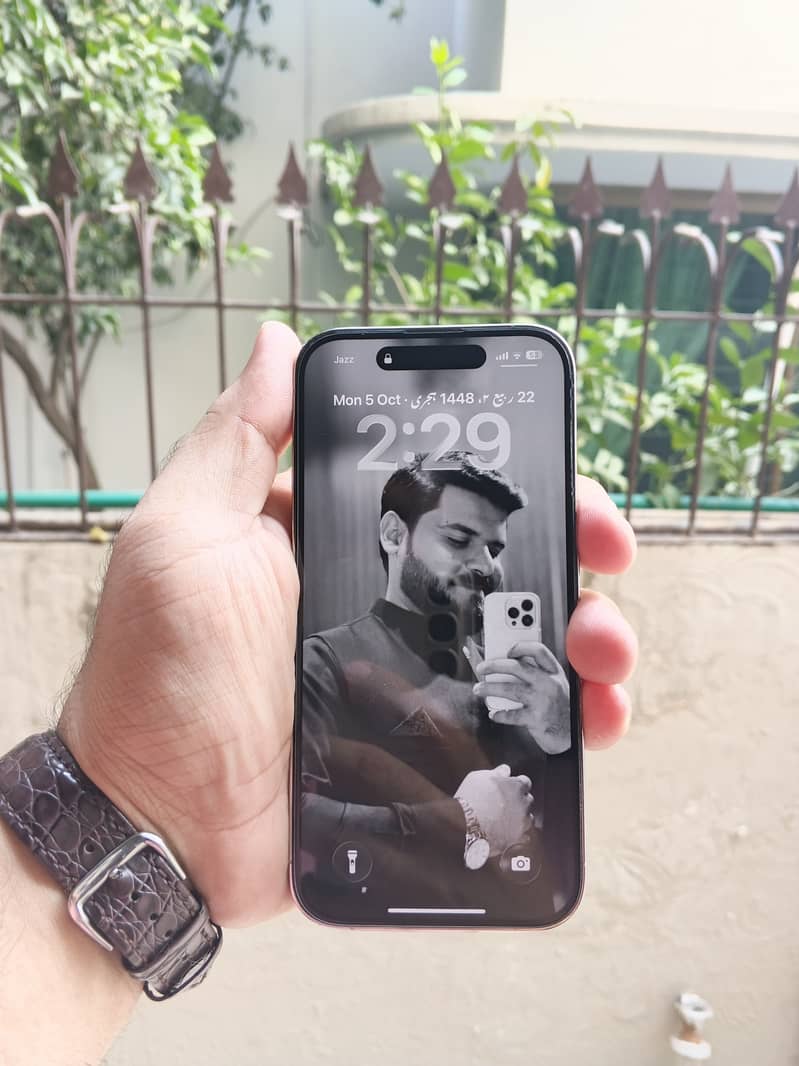 Apple iPhone 14 Pro 0