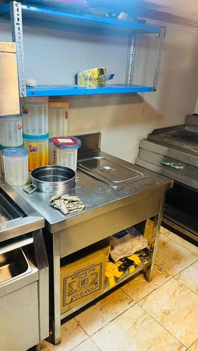fast food items complete setup and all asasrees available