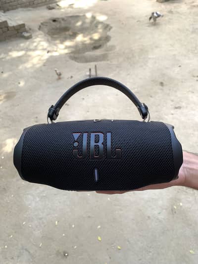 JBL Charge 6 Blueetooth Speakers