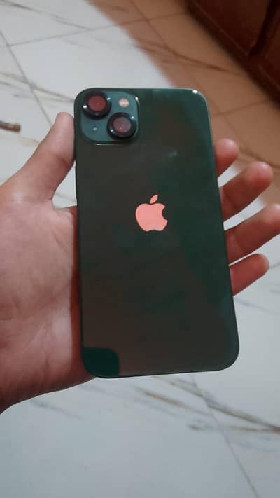 Apple iPhone 13