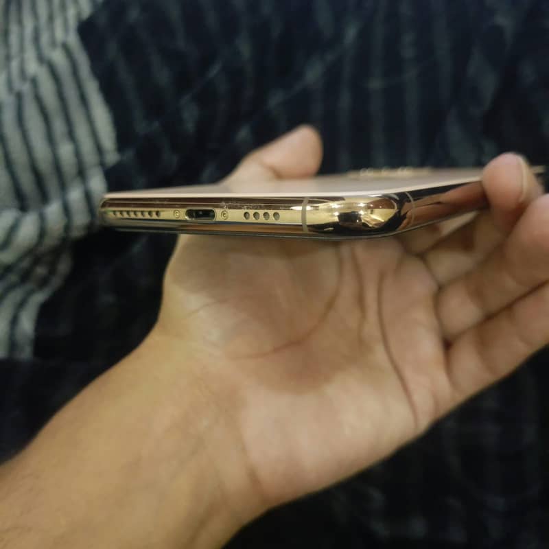 Apple iPhone 11 Pro Max 5