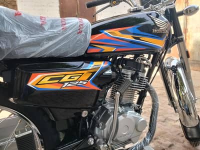 Honda CG125 2027 sticker Black color brand new zero meter