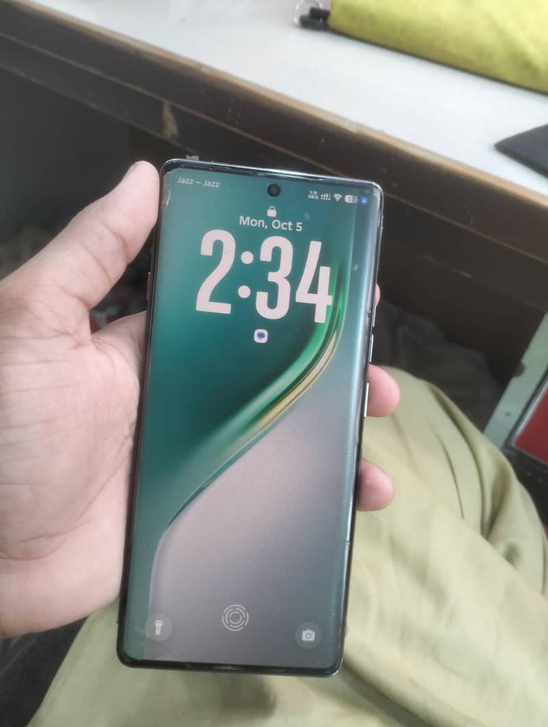 Tecno CAMON 40 Pro 5