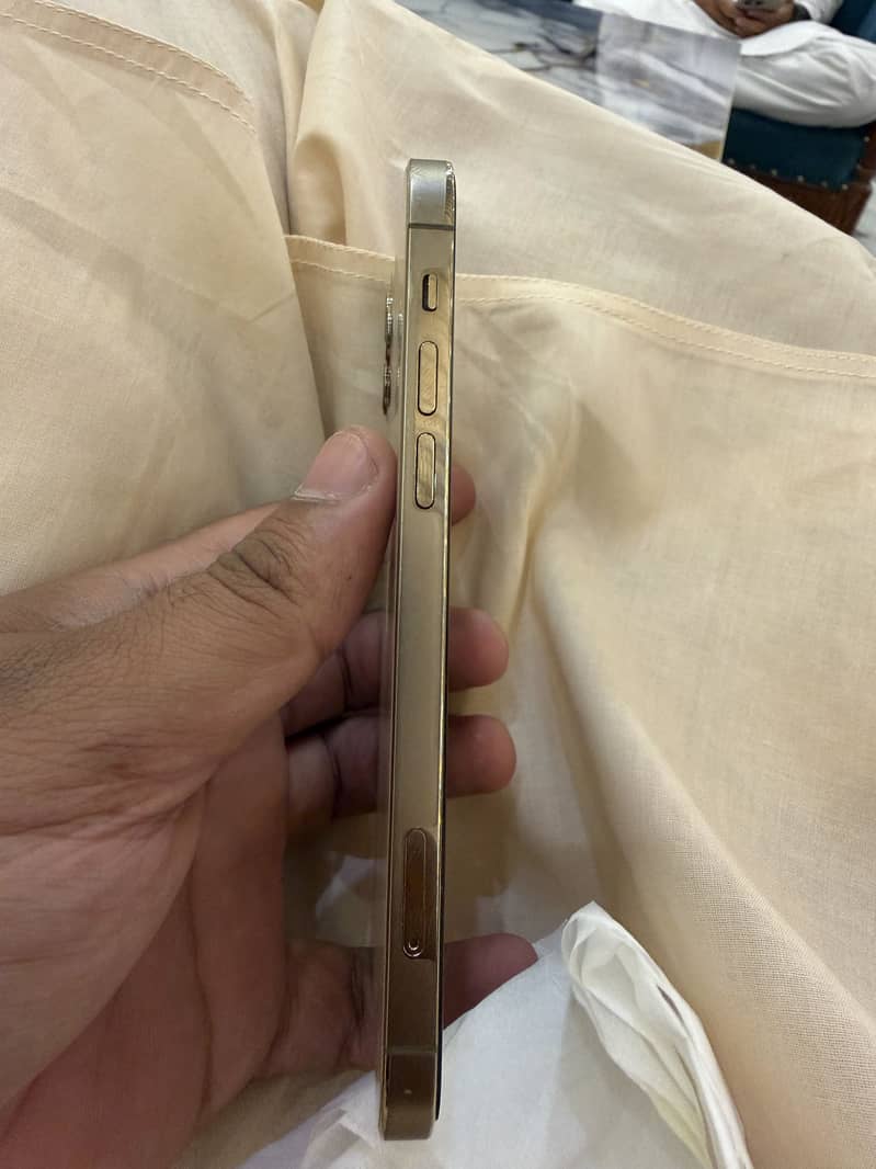 Apple iPhone 12 Pro 5