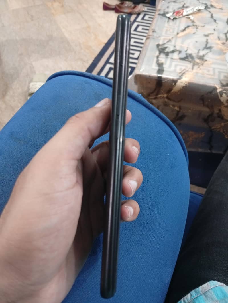 OPPO A76 3