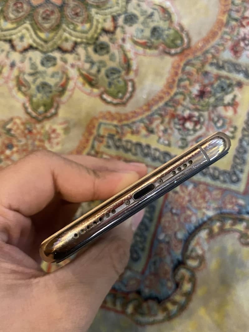 APPLE IPHONE 11 PRO MAX 3