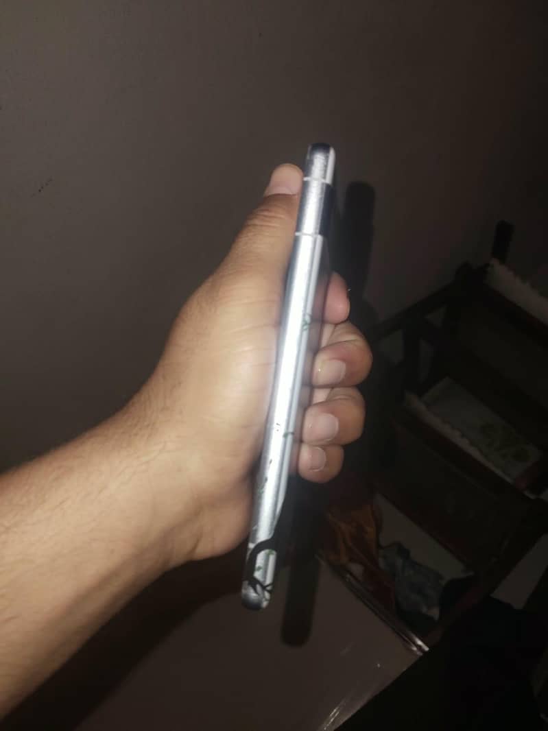 Google Pixel 7a 1