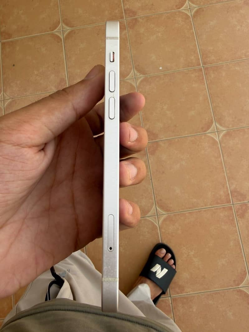 Apple iPhone 12 0
