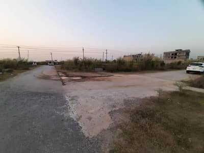 16 Marla Corner Commercial Plot For Sale