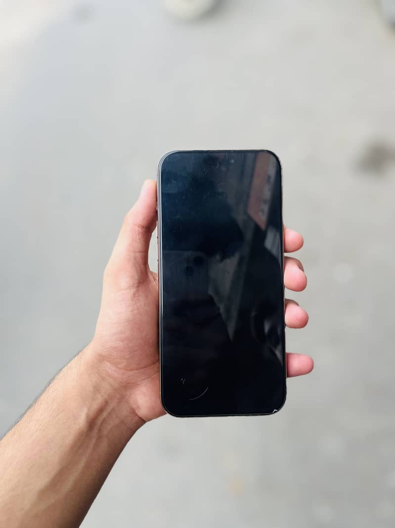 Apple iPhone 16 Pro Max 5