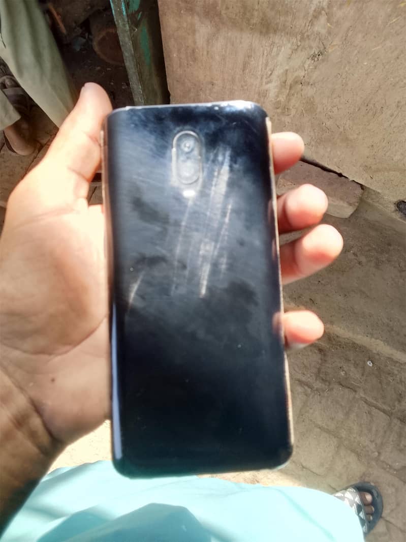 One Plus 6T 4