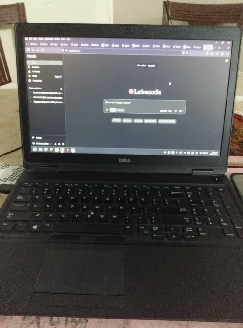 Dell Precision 3520 1