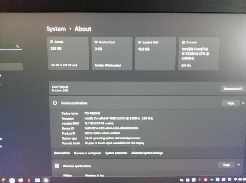 Dell Precision 3520 4