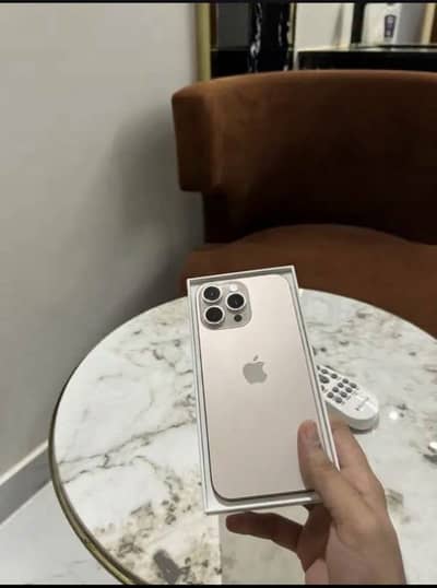 Apple iPhone 16 Pro Max