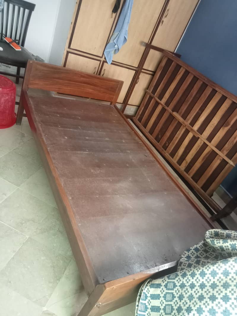 2 single Bed 1