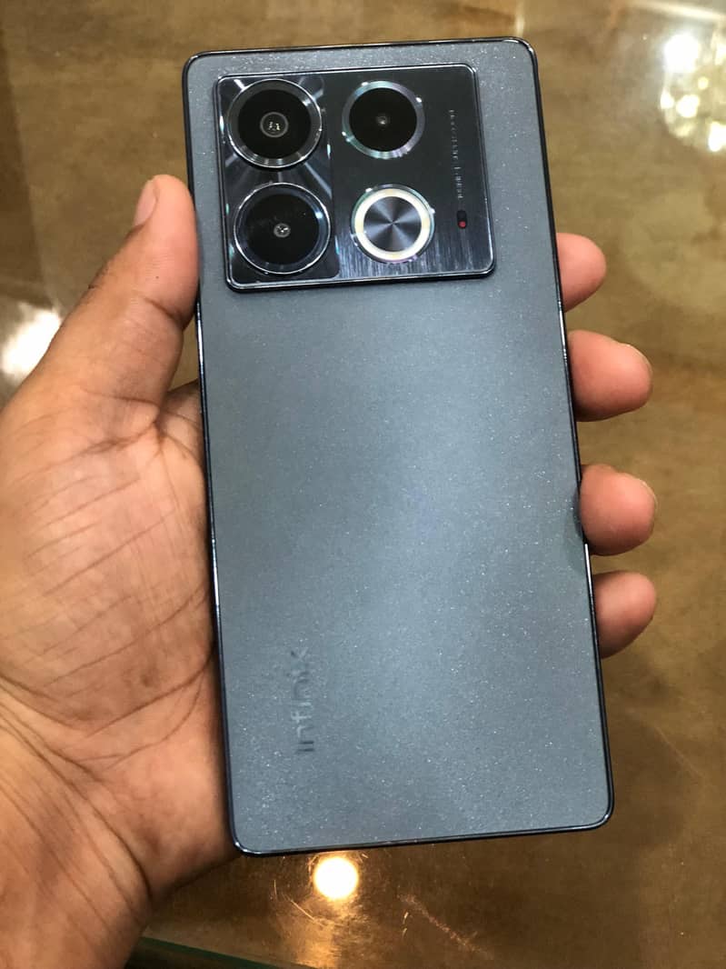 Infinix Note 40 0