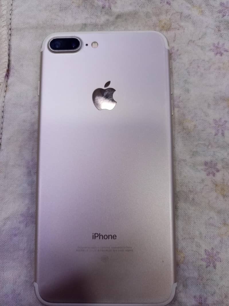 Apple iPhone 7 Plus 1