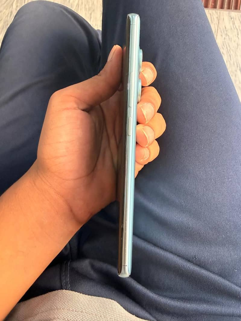 Xiaomi Redmi Note 14 Pro 3