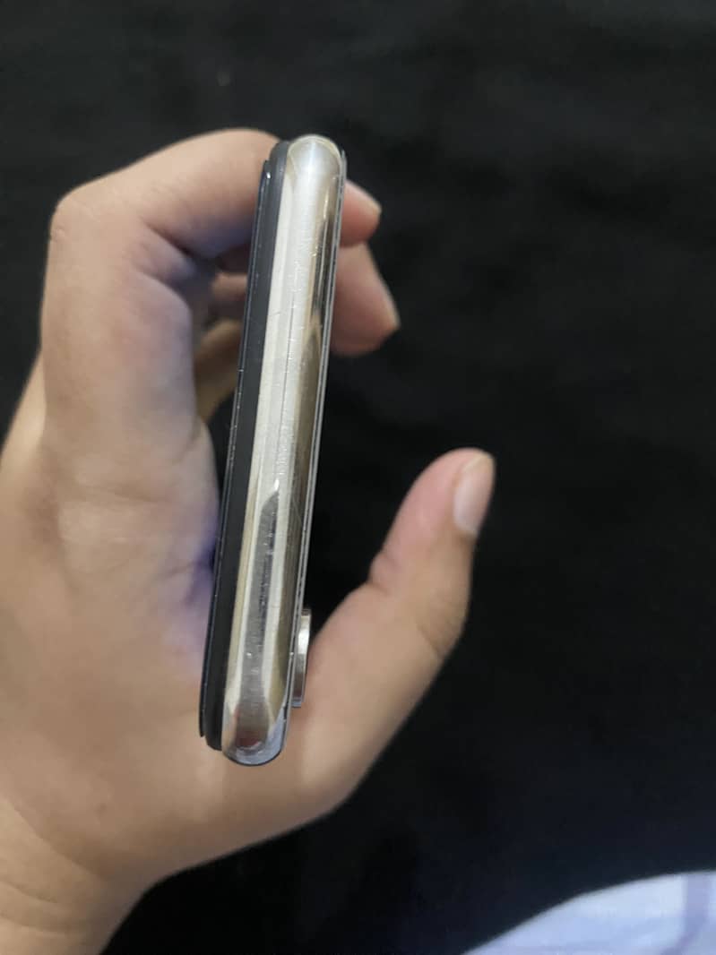 Apple iPhone X 6