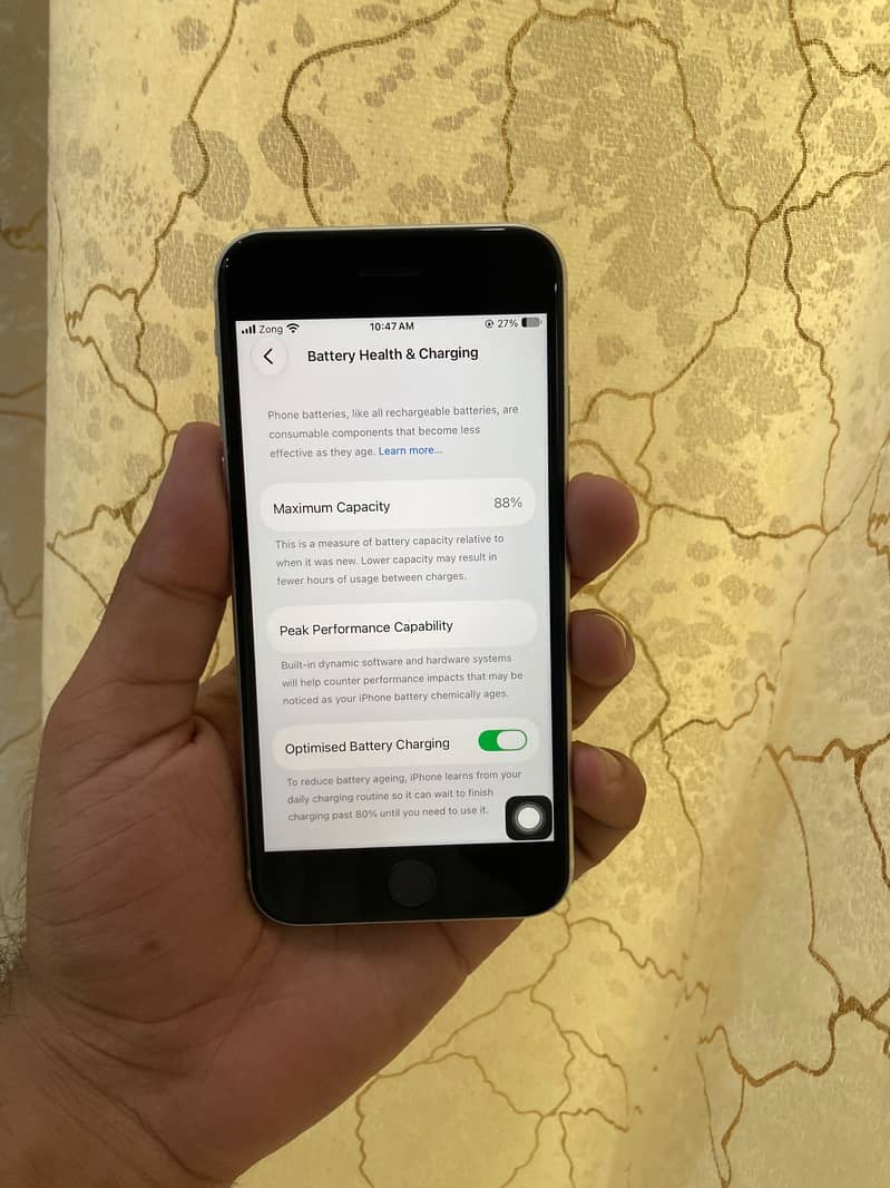 Apple iPhone SE 0