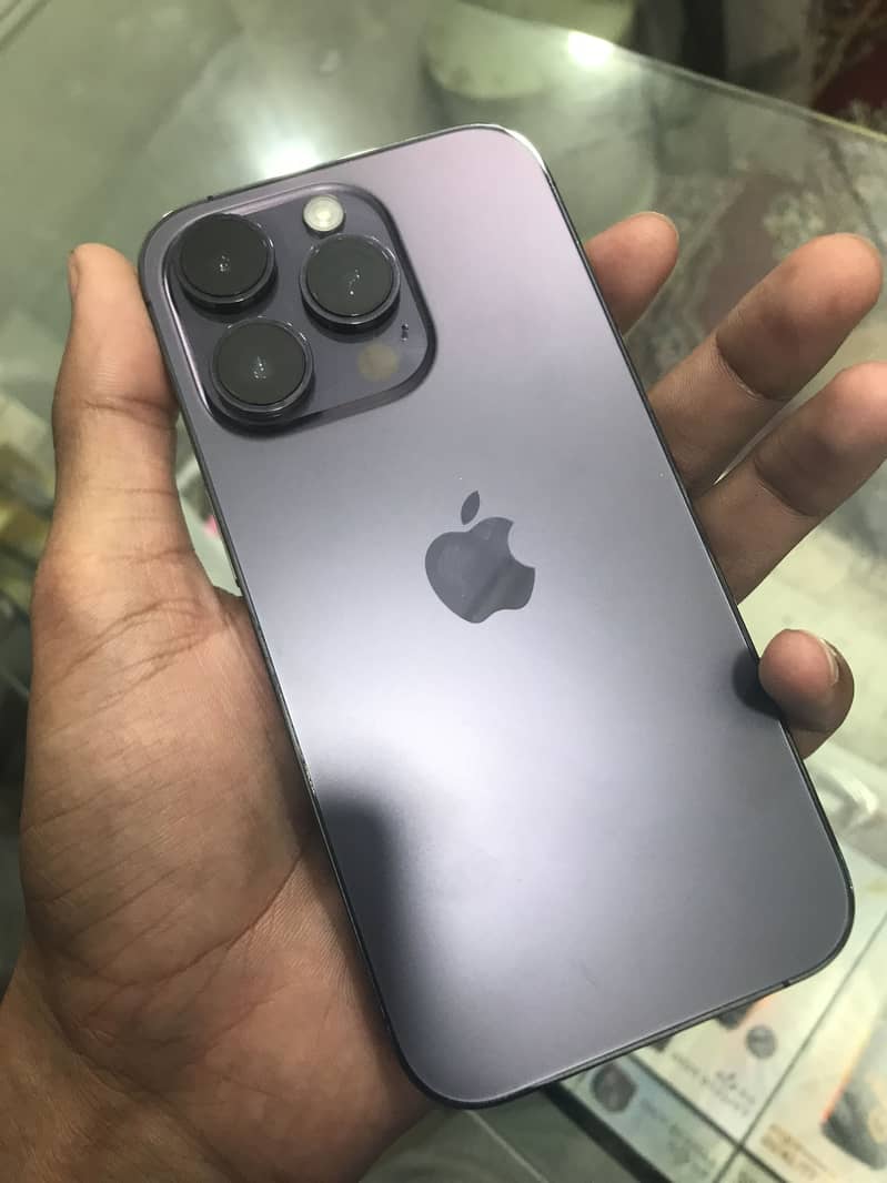 Apple iPhone 14 Pro 0