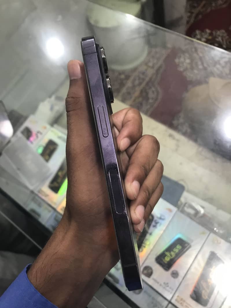 Apple iPhone 14 Pro 3
