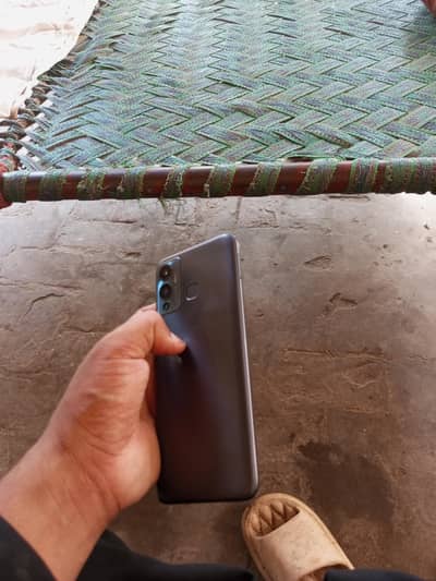 Infinix Hot 12 Play