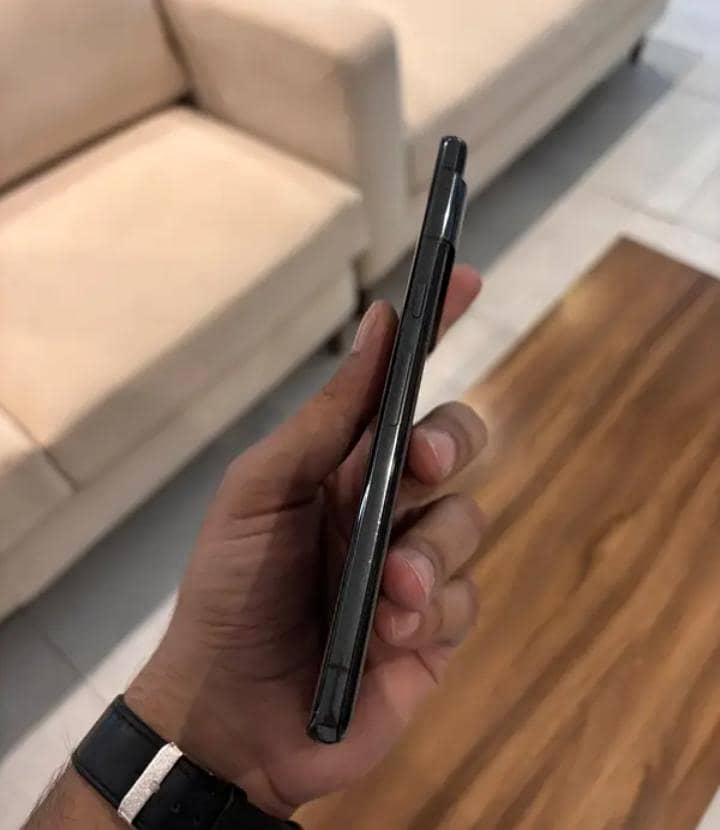 Google Pixel 7 Pro panel 3