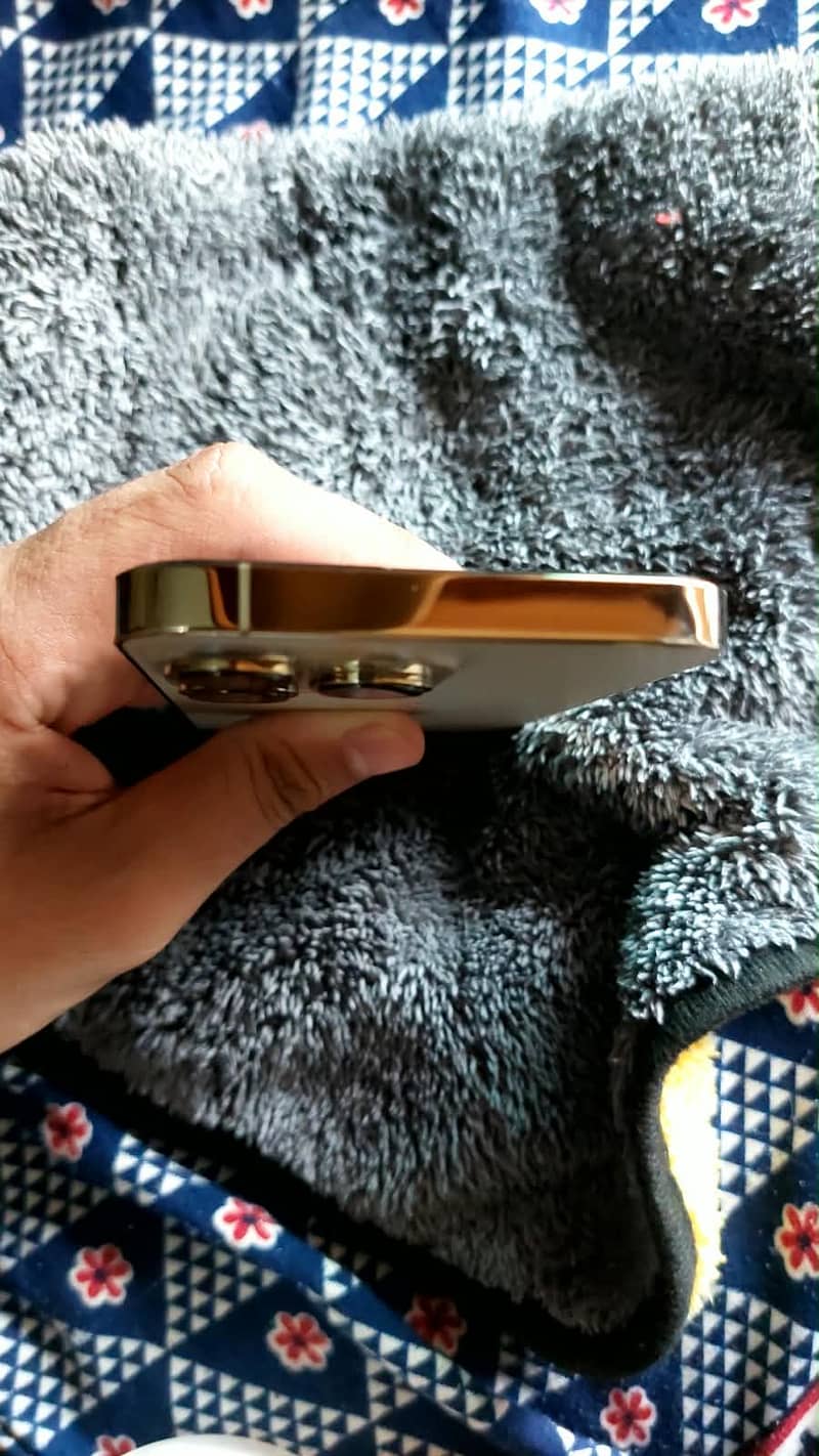 Apple iPhone 13 Pro 6