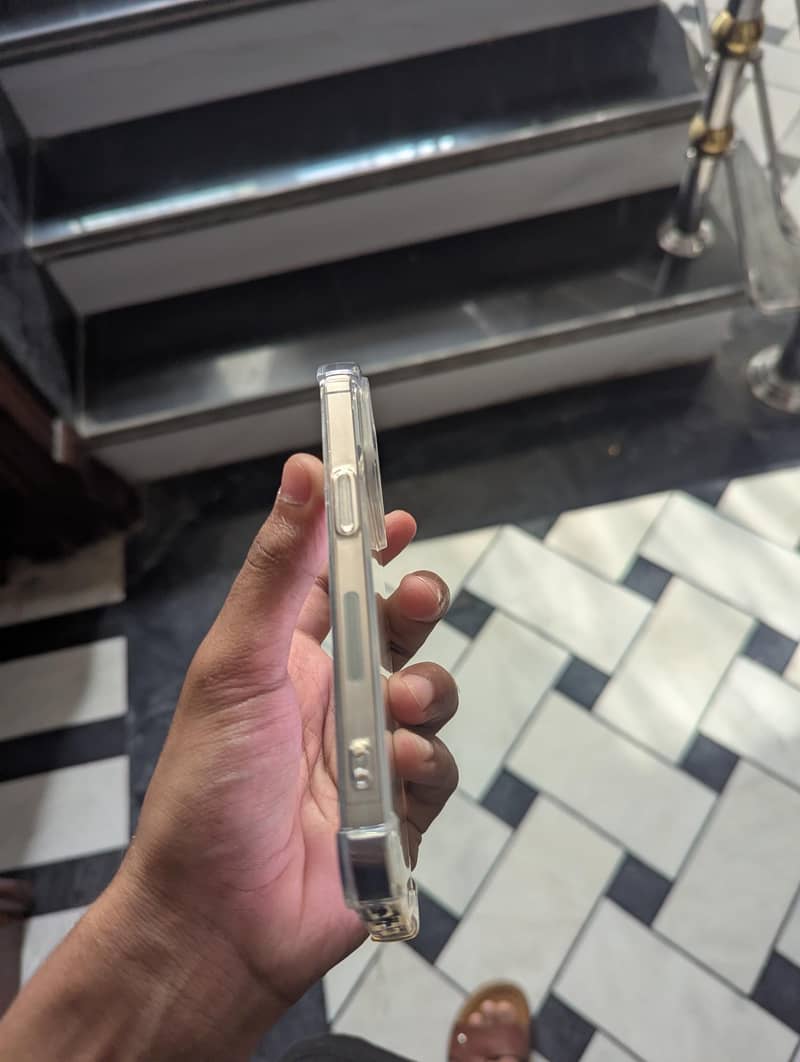 Apple iPhone 14 Pro 1
