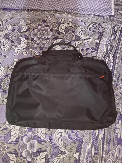 BeeLite Laptop & Travel Bag – 15.6