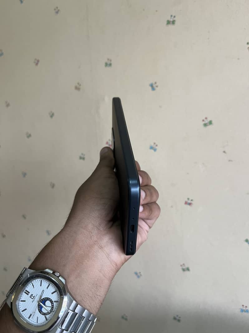 OPPO A6 8