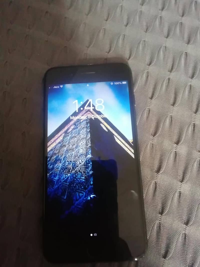 Apple iPhone 7 Plus Black 2