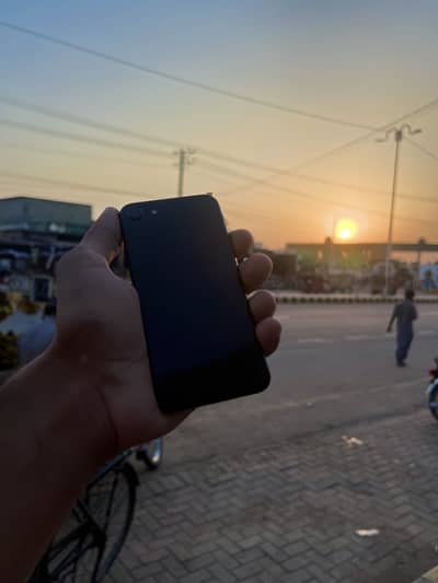 Apple iPhone 7