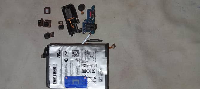 Samsung Mobile A06