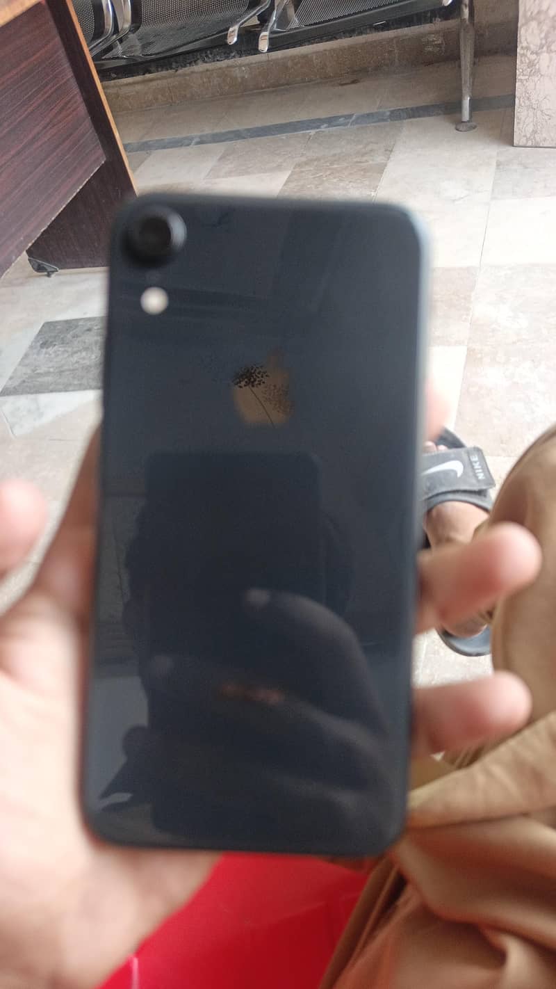 Apple iPhone XR 2