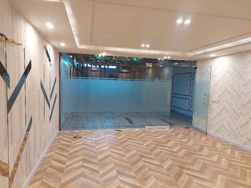 8 MARLA 1st FLOOR WITH ELEVATOR 17